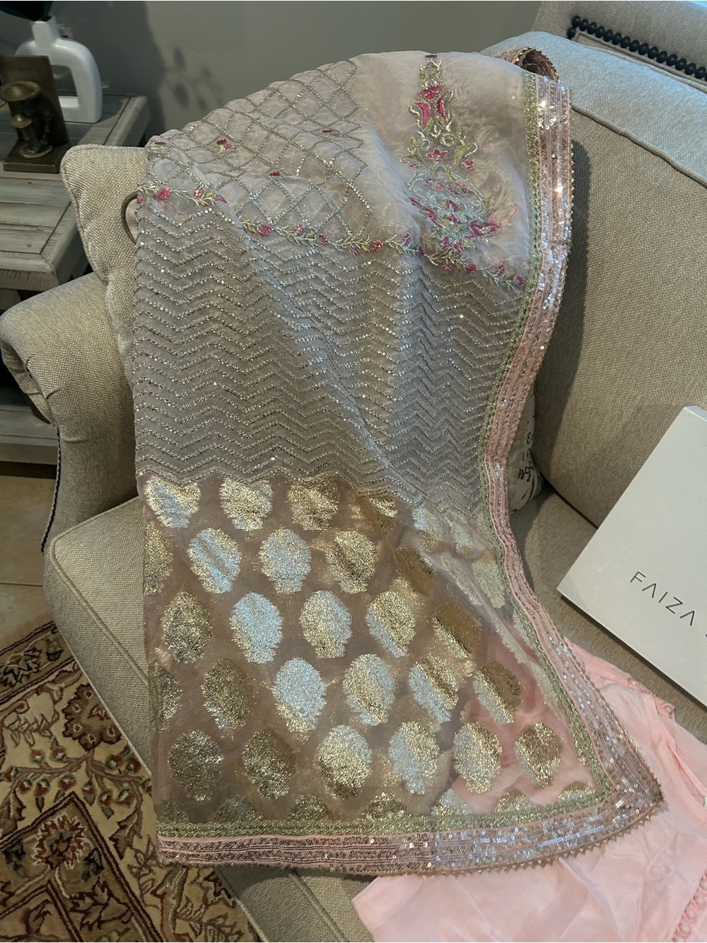 Elegant Pale Pink Embroidered Women’s Dress with Dupatta - Picture 9 of 16